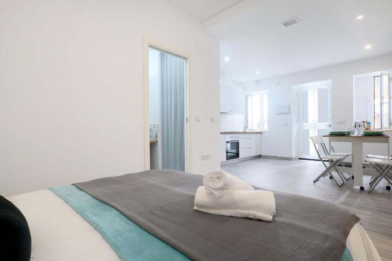 Appartement Acogedor Loft En Bajo Centrico Con Parking Wifi à Cordoue Extérieur photo